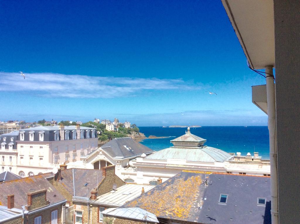 Les Studios Vue Mer Le Matlo Динард Екстериор снимка