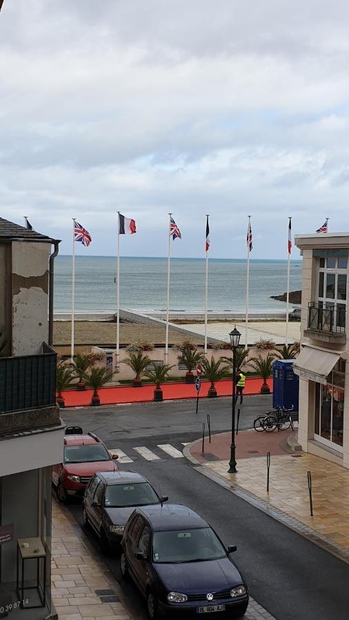 Les Studios Vue Mer Le Matlo Динард Екстериор снимка